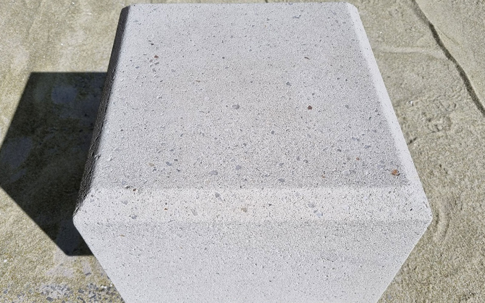 GREY-PEBBLE_Sth-Hedland